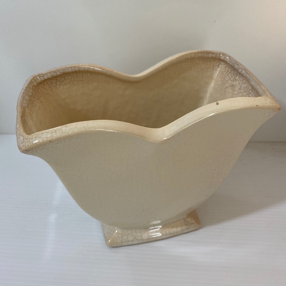 Vintage McCoy Vase Tulip Vase Vintage Pottery Antique Ivory Crackle Finish MCM - Picture 5 of 16